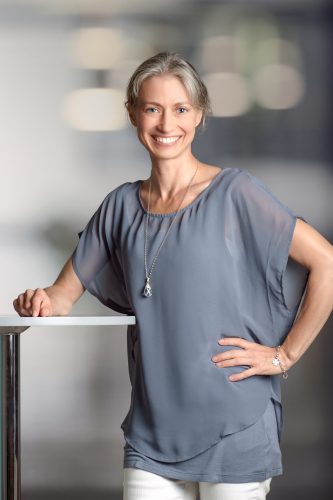 Dr. Nicola Isele